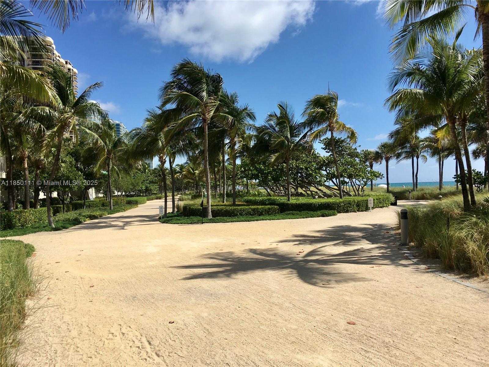 Small Image of 9801 COLLINS AVE #PH11 Great Renovation, Bal Harbour Number 50