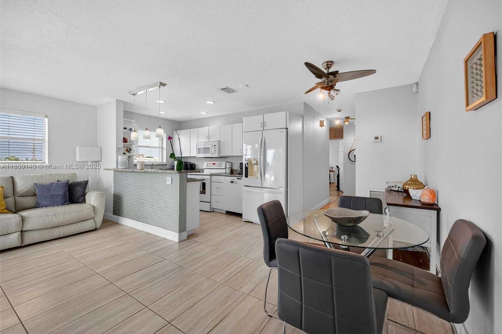 Small Image of 2715 NORTH EAST 49TH ST #309, Fort Lauderdale Number 13