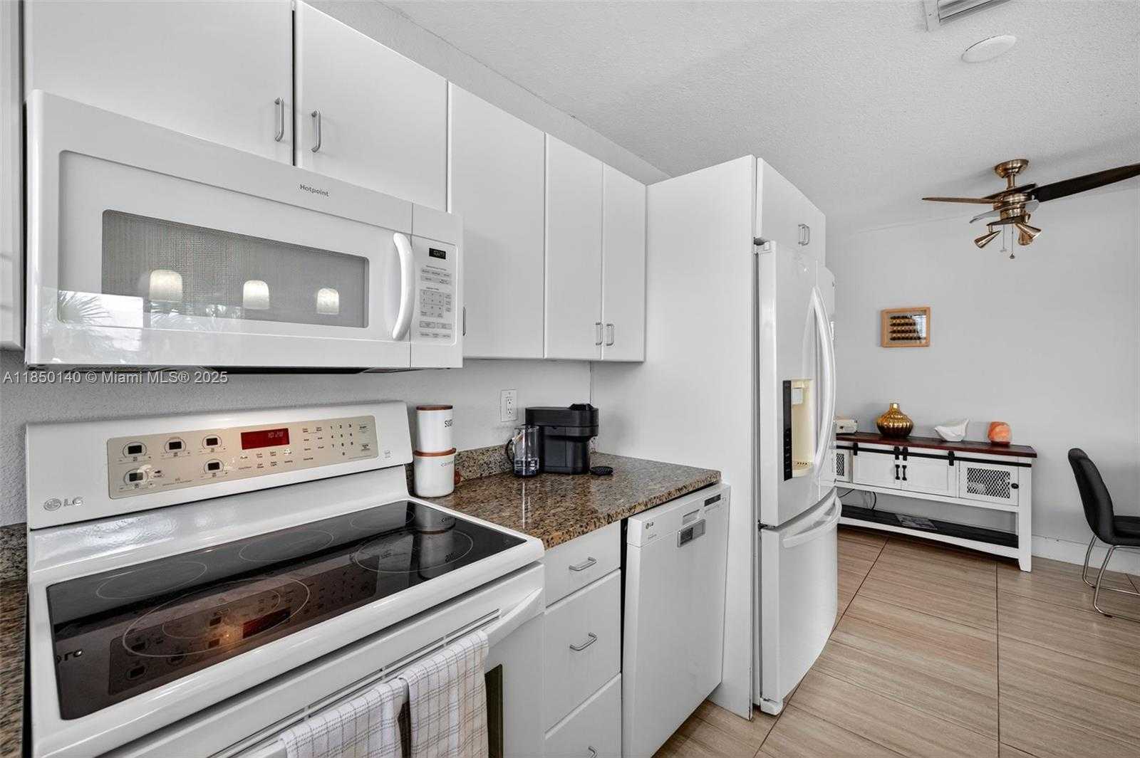 Small Image of 2715 NORTH EAST 49TH ST #309, Fort Lauderdale Number 19