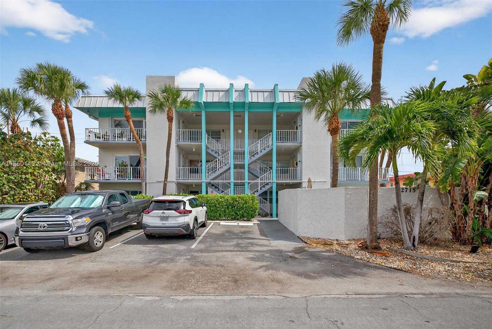 Small Image of 2715 NORTH EAST 49TH ST #309, Fort Lauderdale Number 2