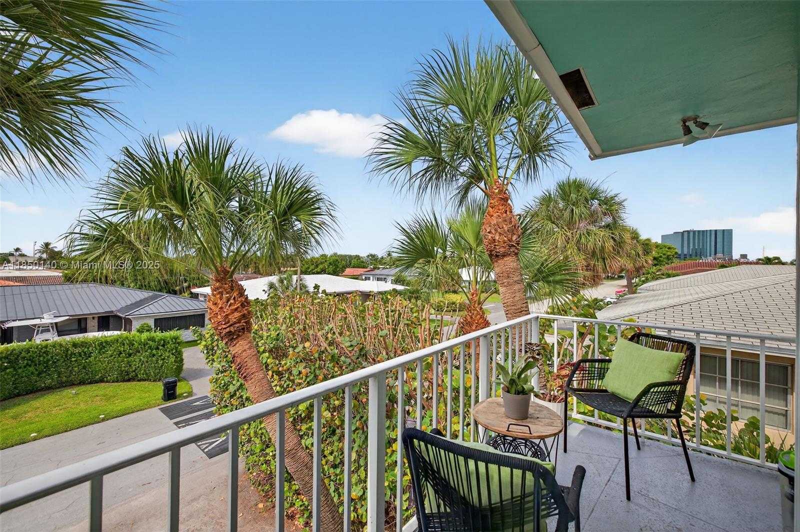 Small Image of 2715 NORTH EAST 49TH ST #309, Fort Lauderdale Number 22