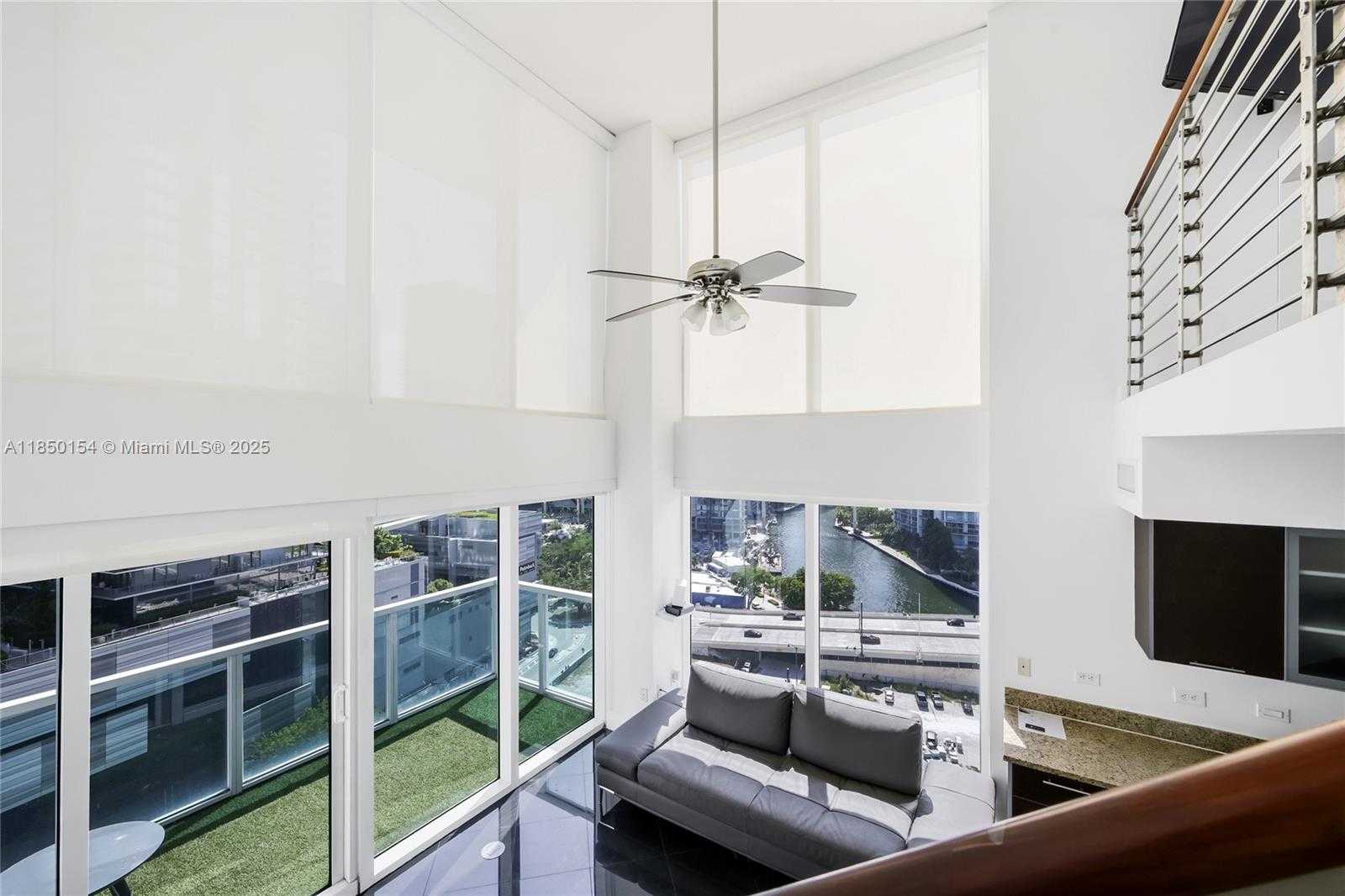 Small Image of 41 SOUTH EAST 5TH ST #1116, Miami Number 2