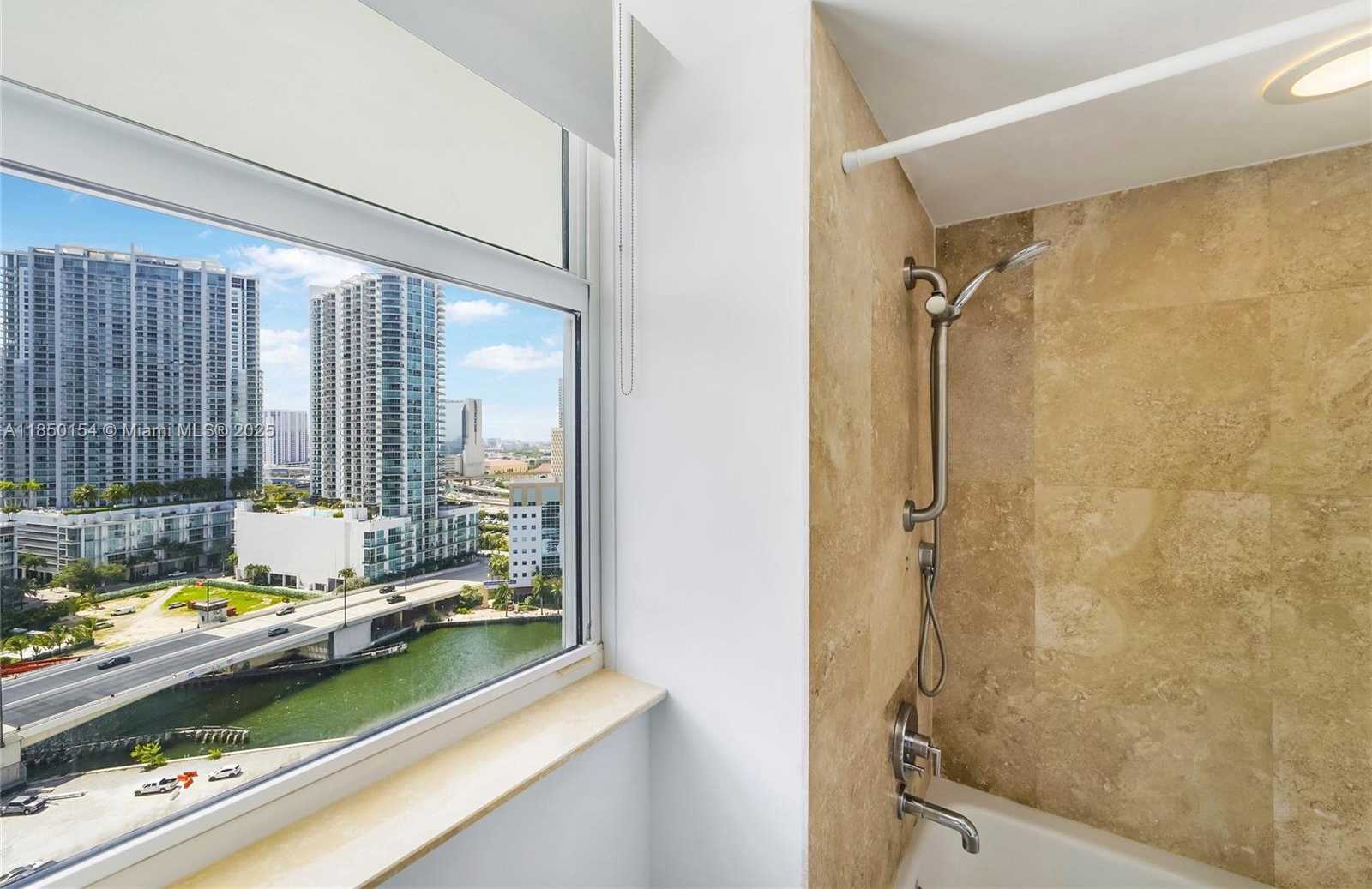 Small Image of 41 SOUTH EAST 5TH ST #1116, Miami Number 20