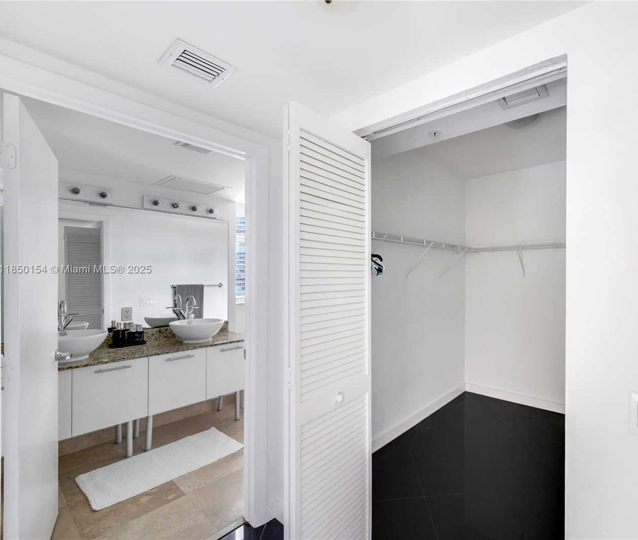 Small Image of 41 SOUTH EAST 5TH ST #1116, Miami Number 22