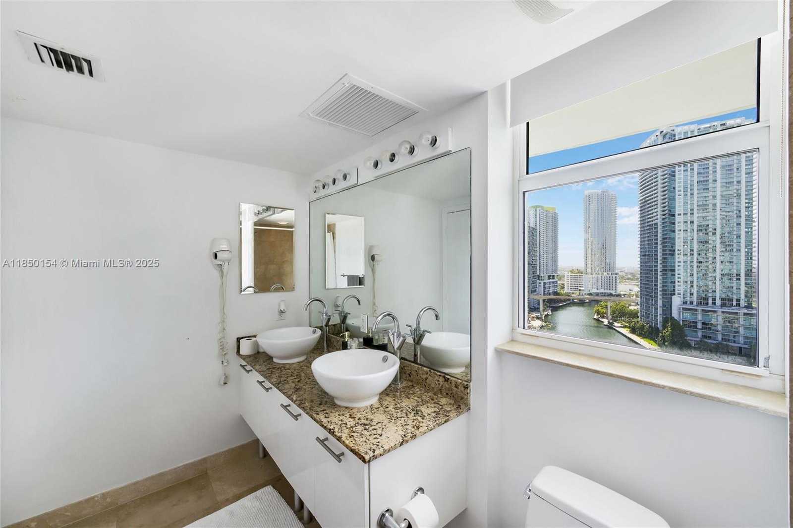 Small Image of 41 SOUTH EAST 5TH ST #1116, Miami Number 23