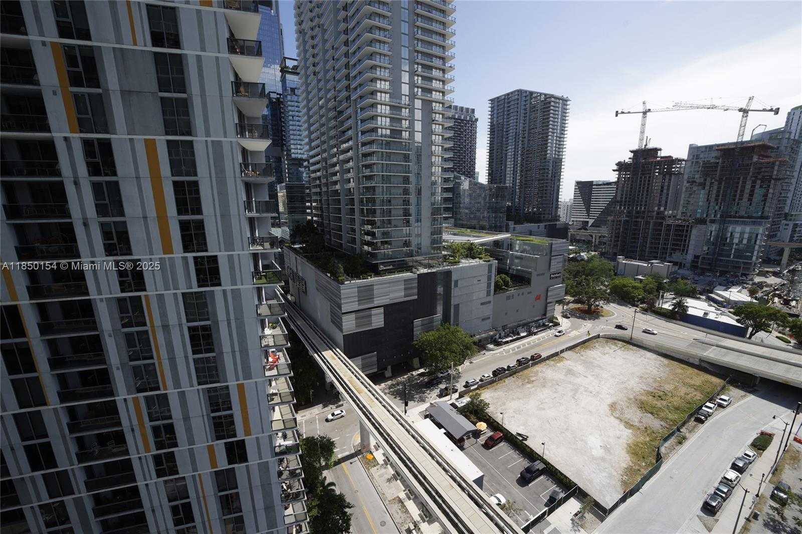 Small Image of 41 SOUTH EAST 5TH ST #1116, Miami Number 56