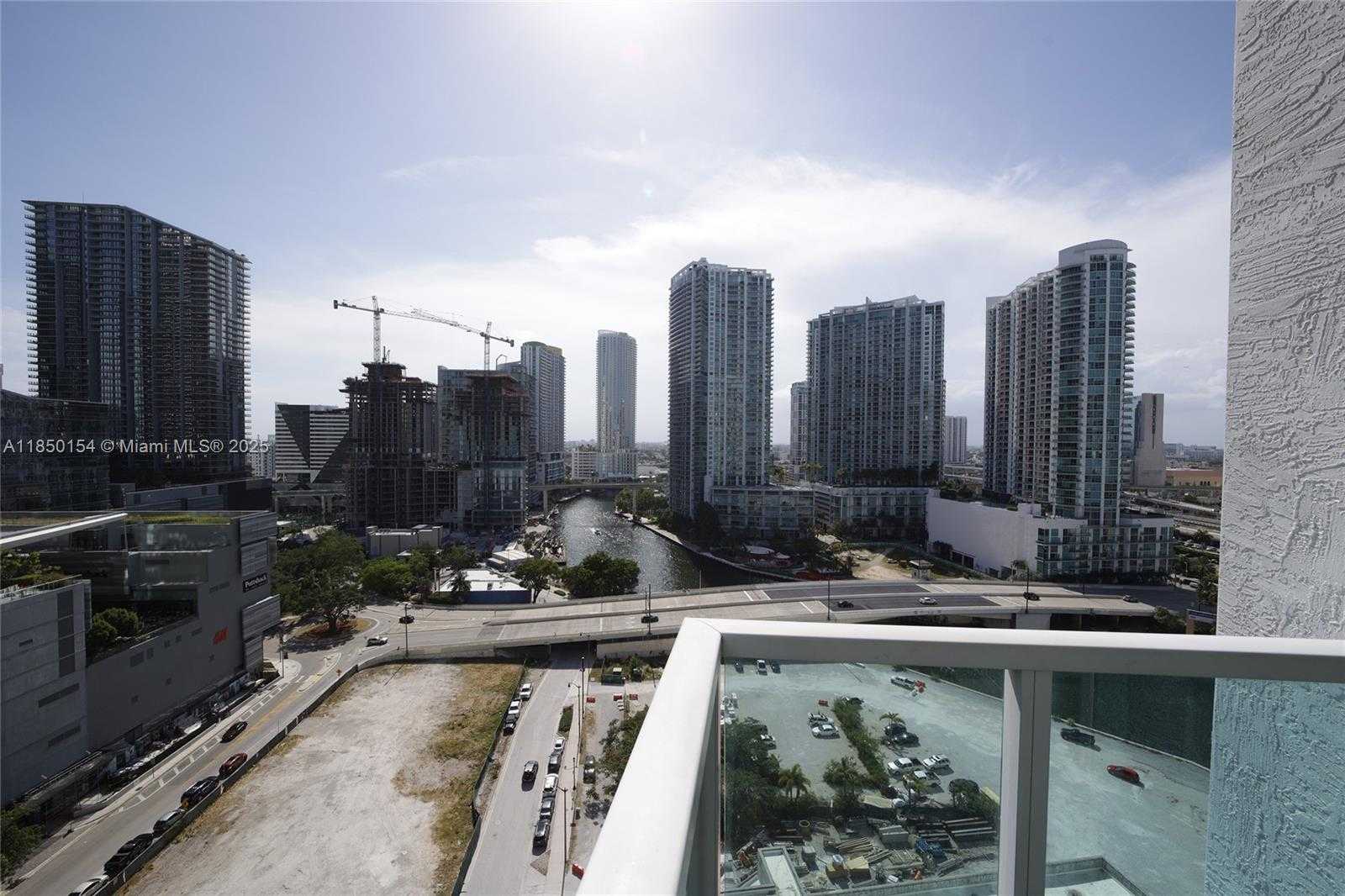 Small Image of 41 SOUTH EAST 5TH ST #1116, Miami Number 59