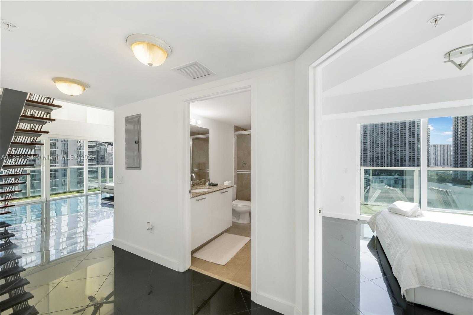 Small Image of 41 SOUTH EAST 5TH ST #1116, Miami Number 67