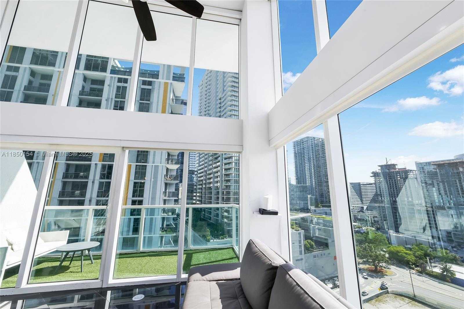 Small Image of 41 SOUTH EAST 5TH ST #1116, Miami Number 71