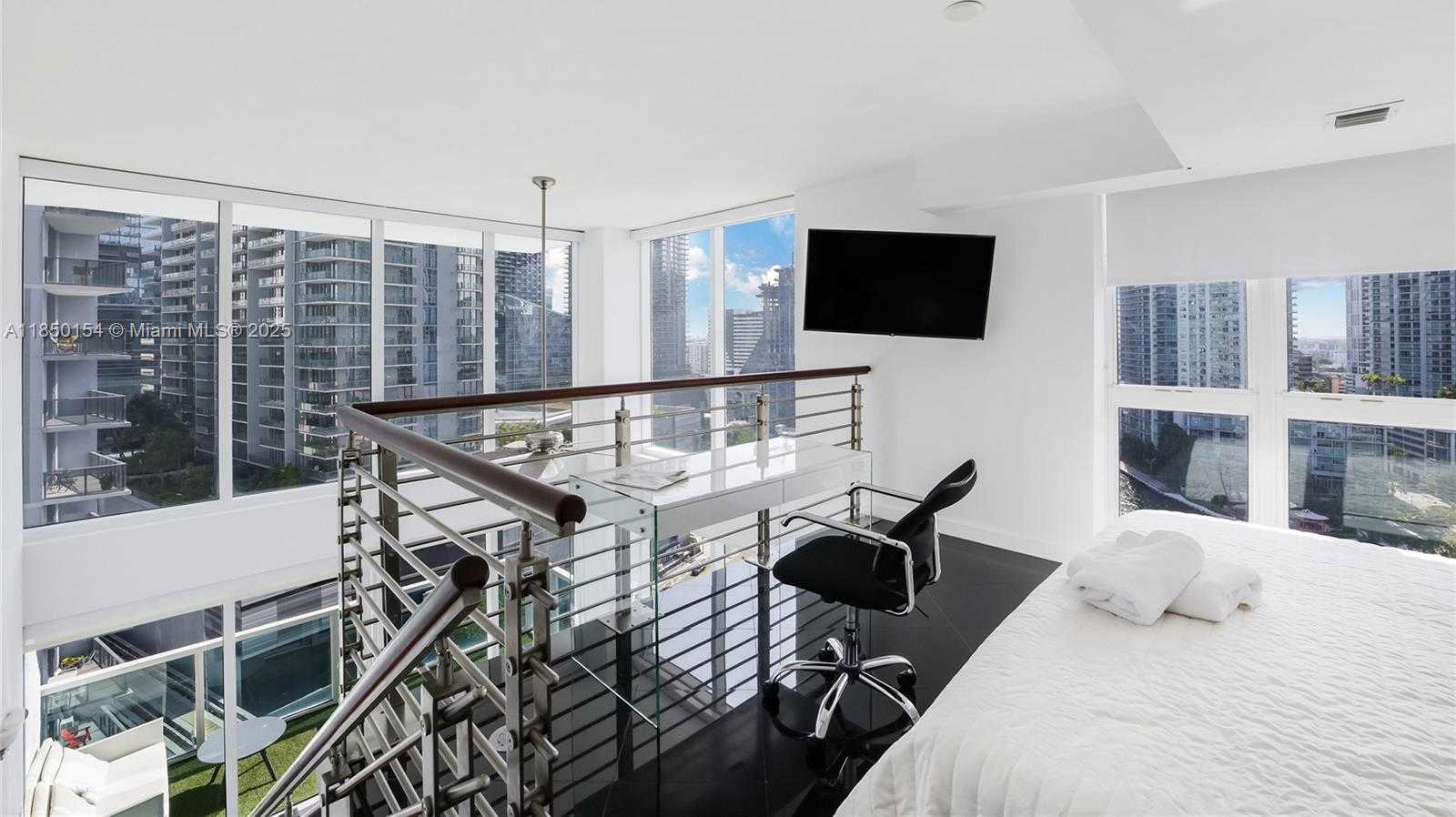 Small Image of 41 SOUTH EAST 5TH ST #1116, Miami Number 73