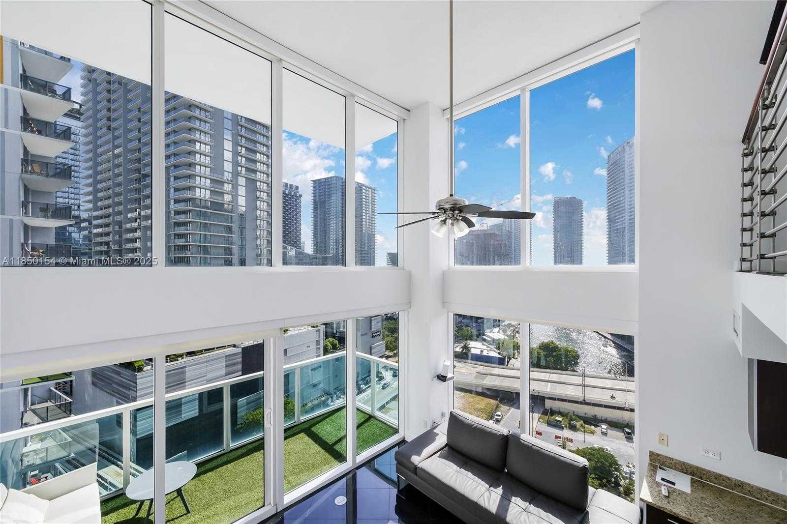 Small Image of 41 SOUTH EAST 5TH ST #1116, Miami Number 76