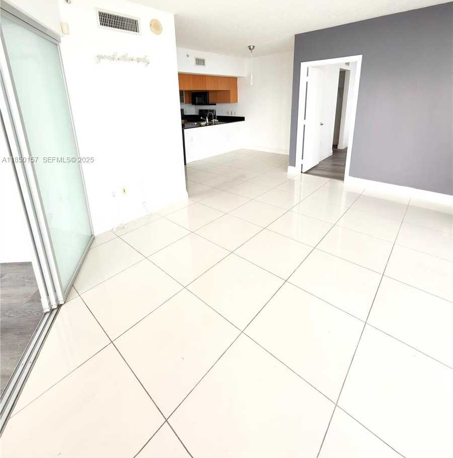 Small Image of 1750 NORTH BAYSHORE DR #3801, Miami Number 11