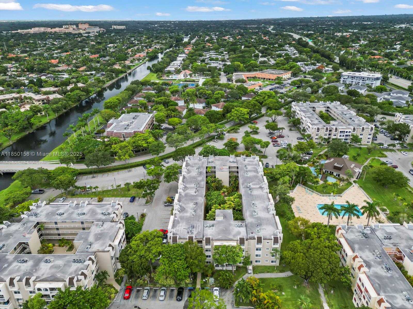 Small Image of 7850 CAMINO REAL #O-116, Miami Number 25