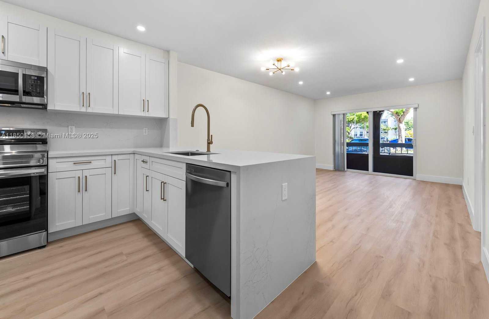 Small Image of 7850 CAMINO REAL #O-116, Miami Number 3