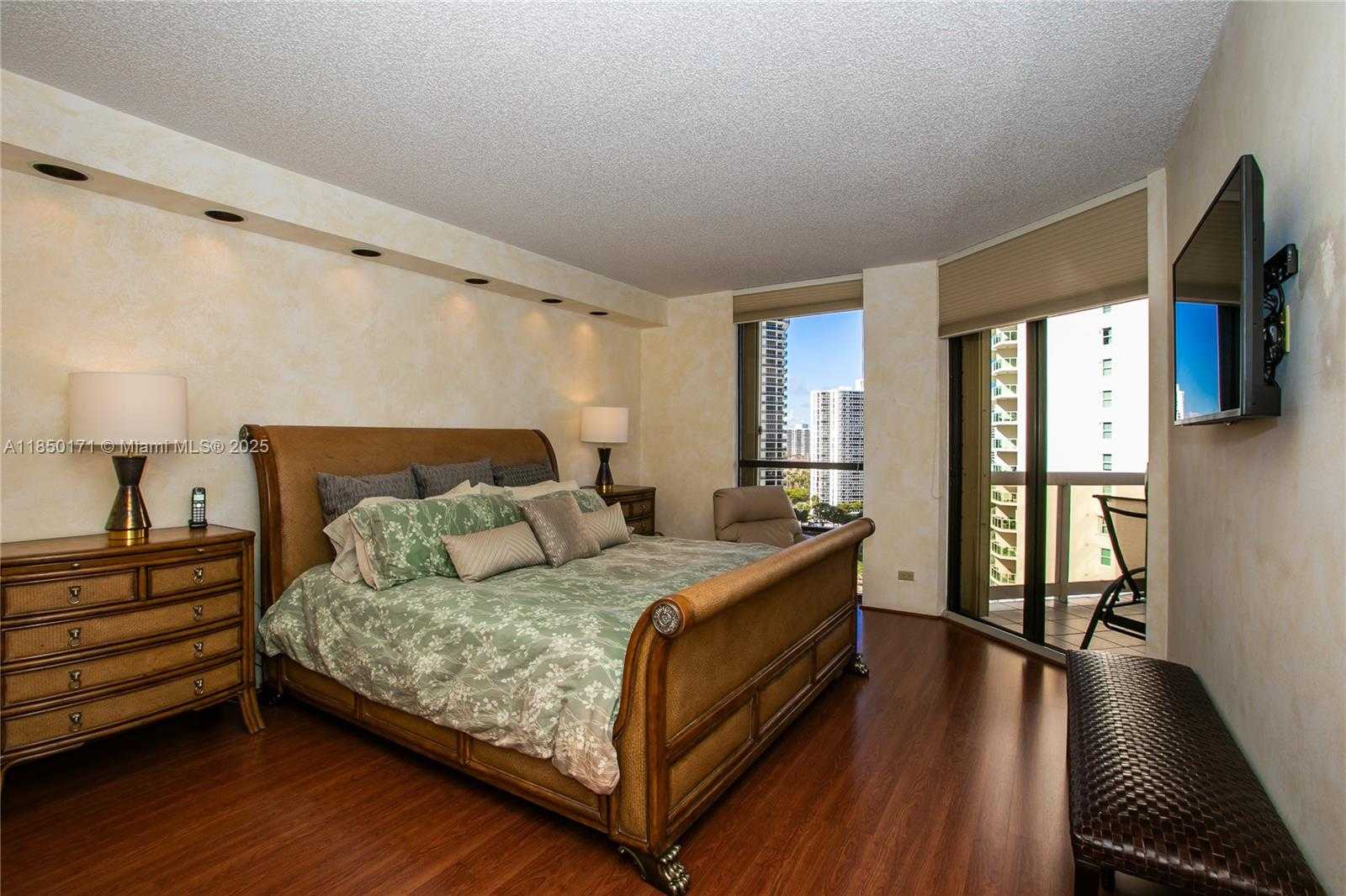 Small Image of 20191 EAST COUNTRY CLUB DR #1405, Aventura Number 11