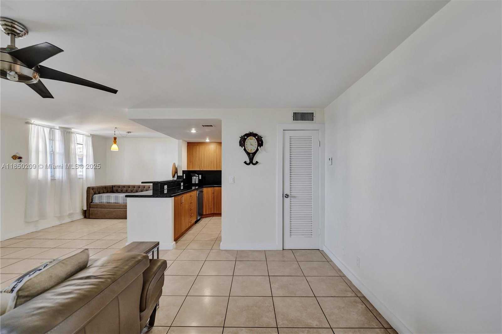 Small Image of 1811 JEFFERSON ST #606, Hollywood Number 23