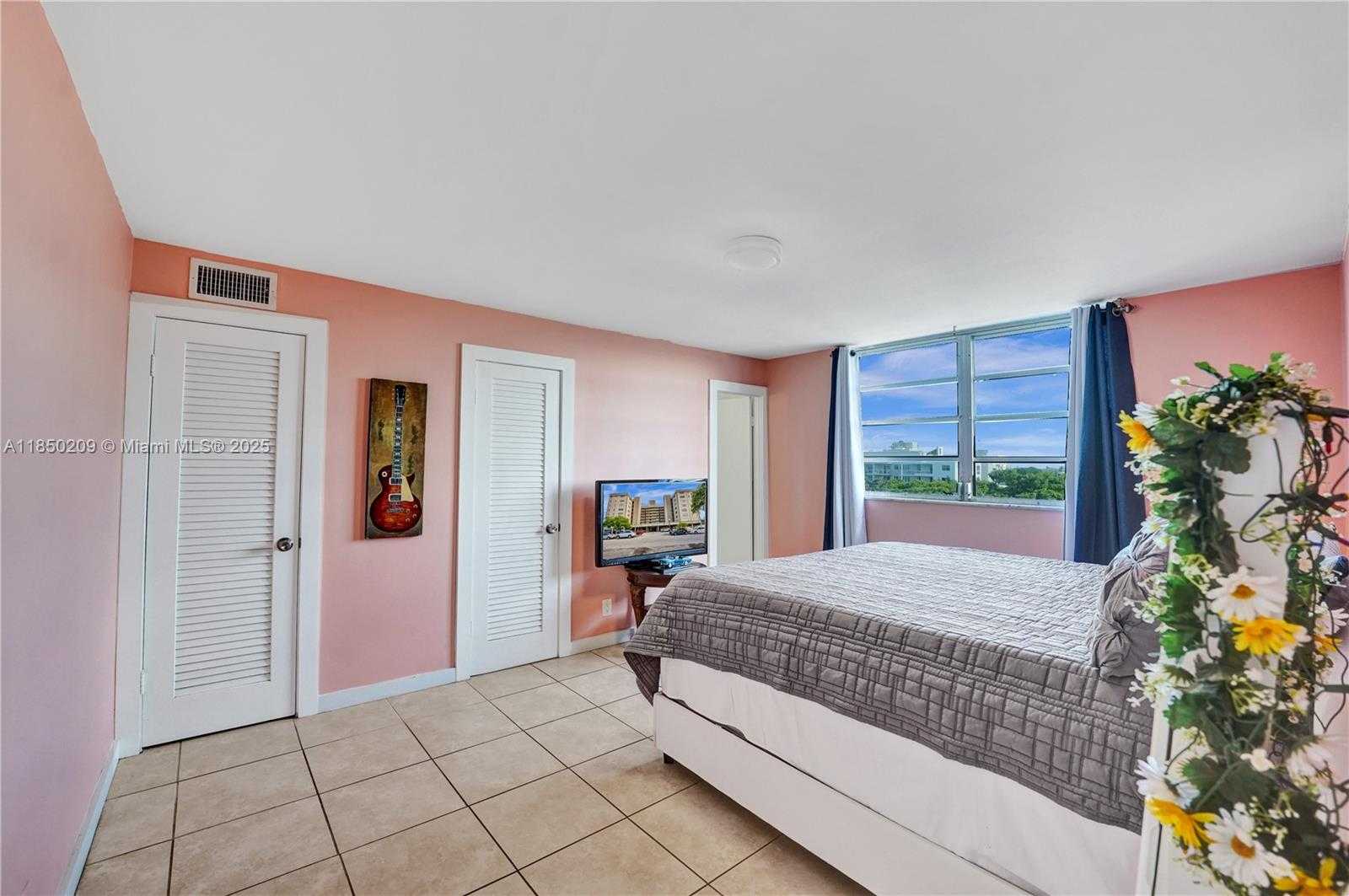 Small Image of 1811 JEFFERSON ST #606, Hollywood Number 37