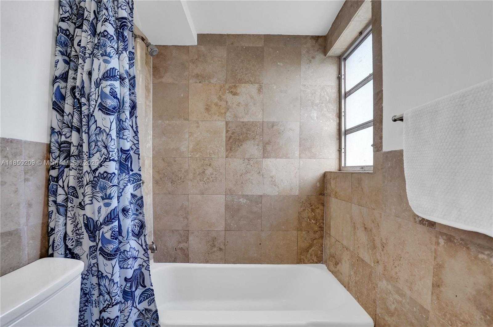 Small Image of 1811 JEFFERSON ST #606, Hollywood Number 42