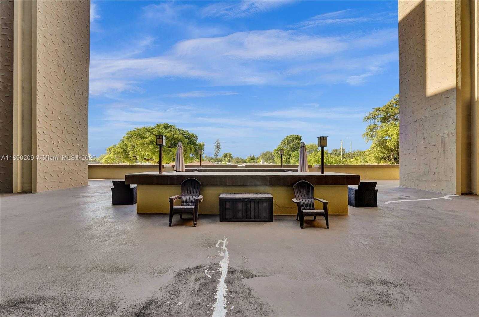 Small Image of 1811 JEFFERSON ST #606, Hollywood Number 50