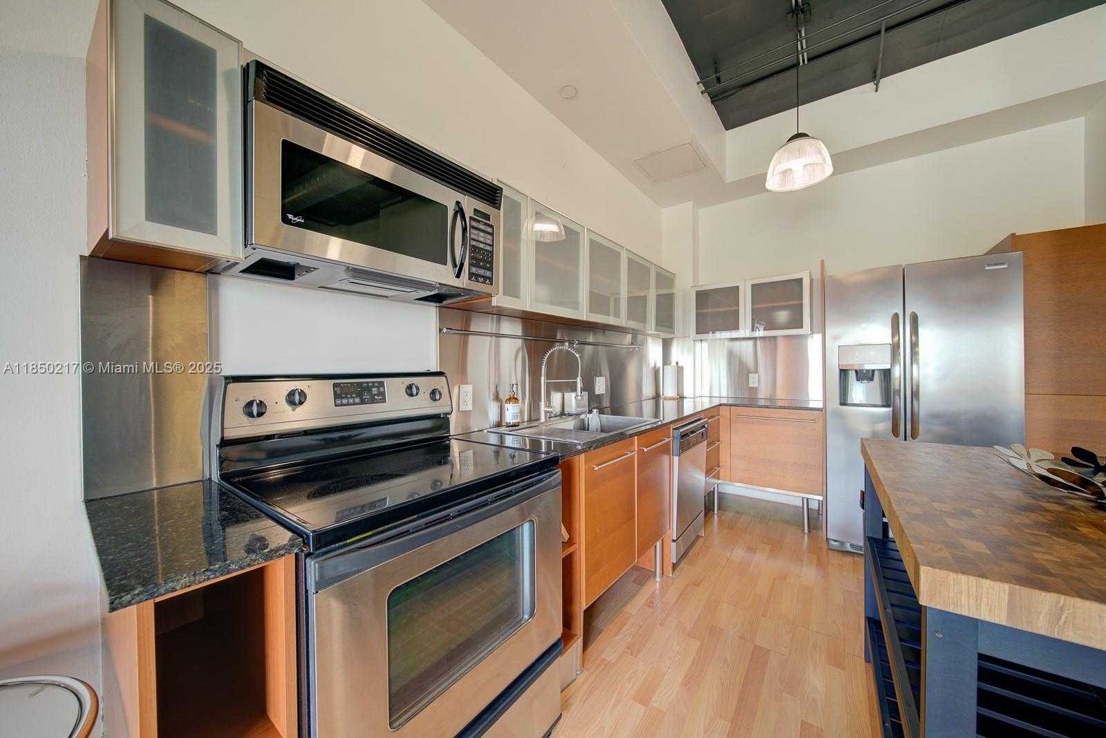 Small Image of 10 SOUTH WEST SOUTH RIVER DR #708, Miami Number 3