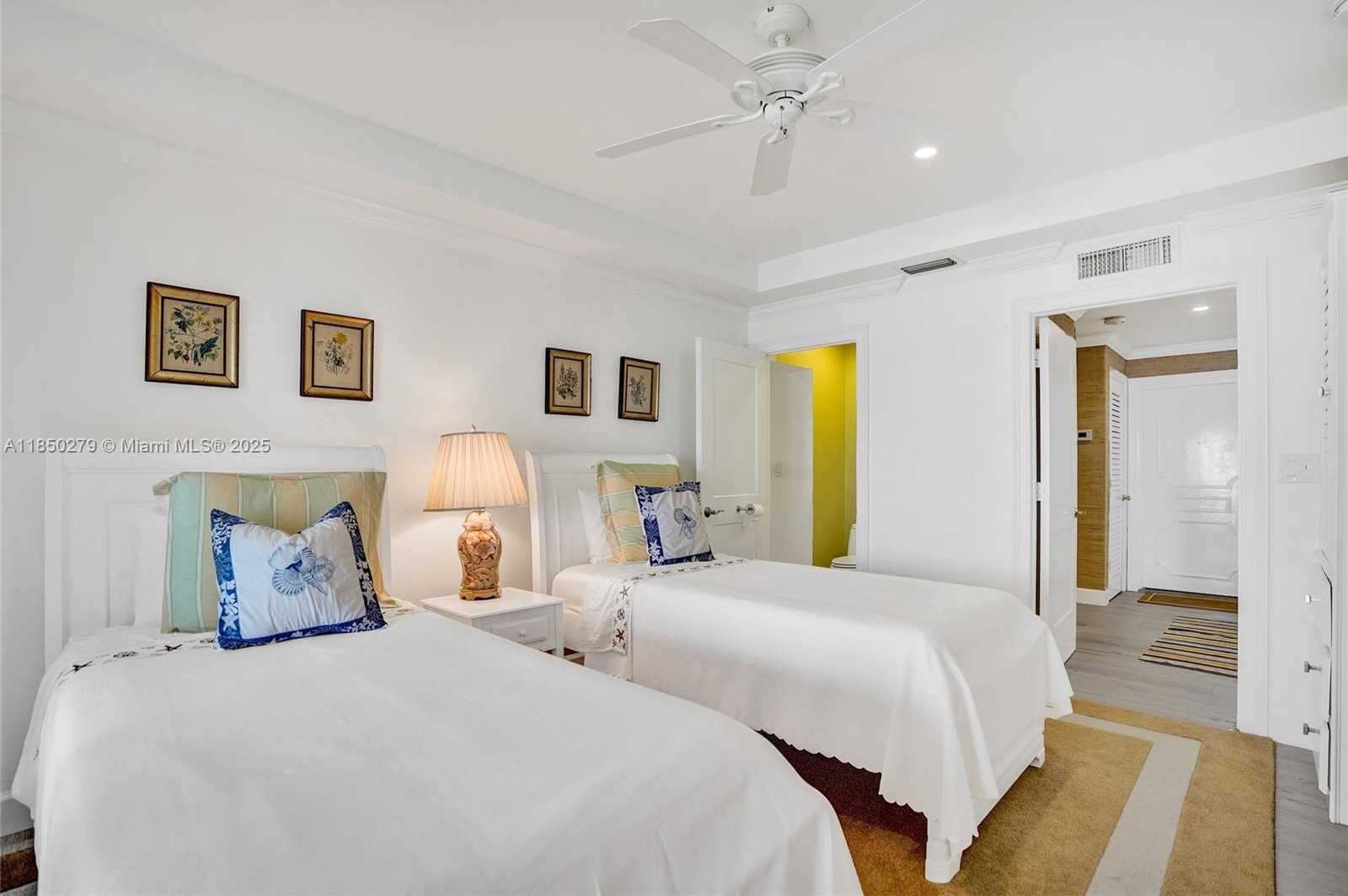 Small Image of 2160 IBIS ISLE RD #0030, Palm Beach Number 25
