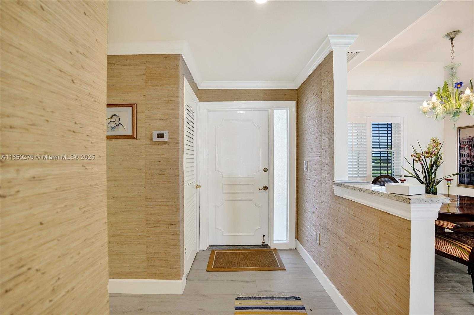 Small Image of 2160 IBIS ISLE RD #0030, Palm Beach Number 4