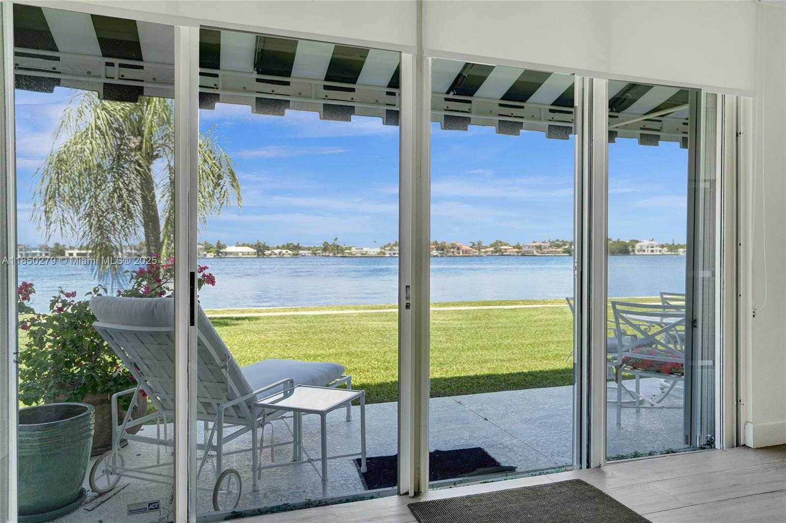 Small Image of 2160 IBIS ISLE RD #0030, Palm Beach Number 48