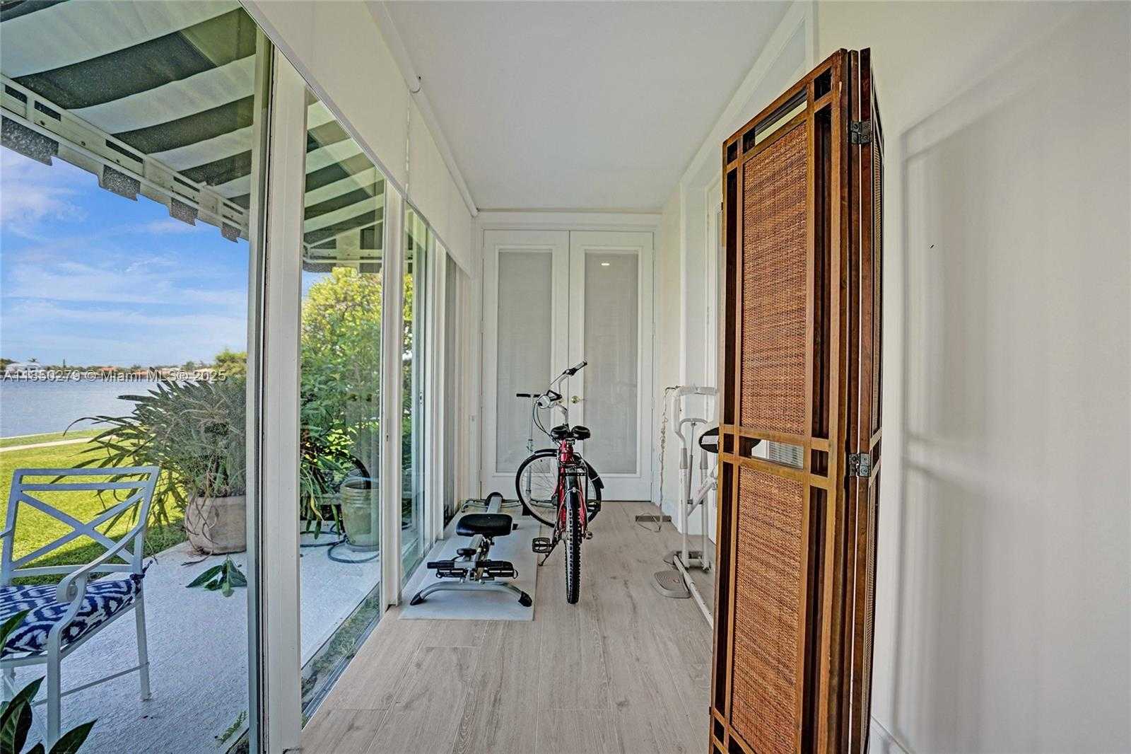 Small Image of 2160 IBIS ISLE RD #0030, Palm Beach Number 49