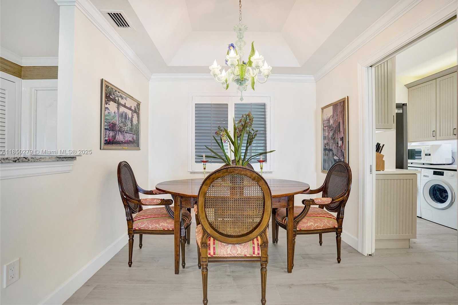Small Image of 2160 IBIS ISLE RD #0030, Palm Beach Number 5