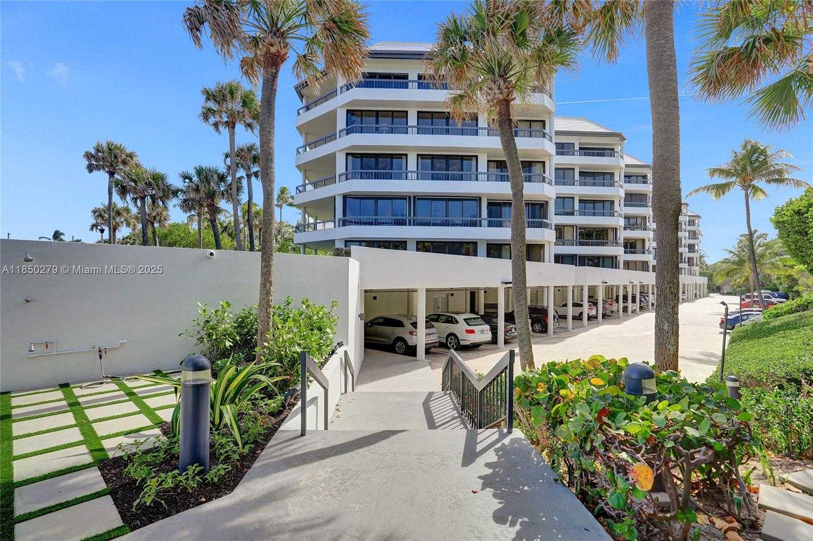 Small Image of 2160 IBIS ISLE RD #0030, Palm Beach Number 58