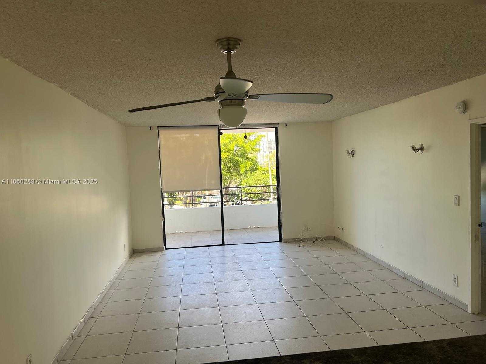 Small Image of 500 THREE ISLANDS BLVD #M16, Hallandale Beach Number 4