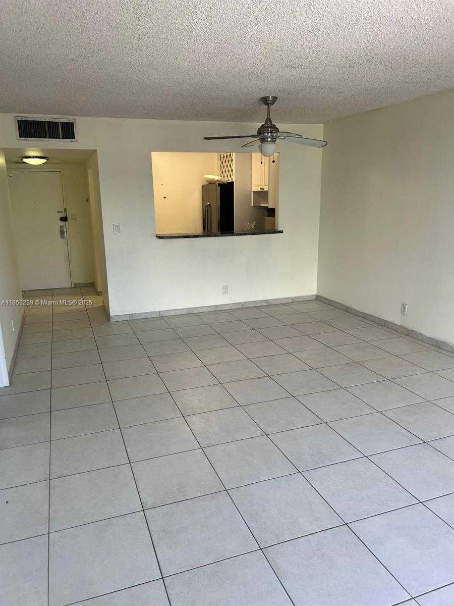 Small Image of 500 THREE ISLANDS BLVD #M16, Hallandale Beach Number 5