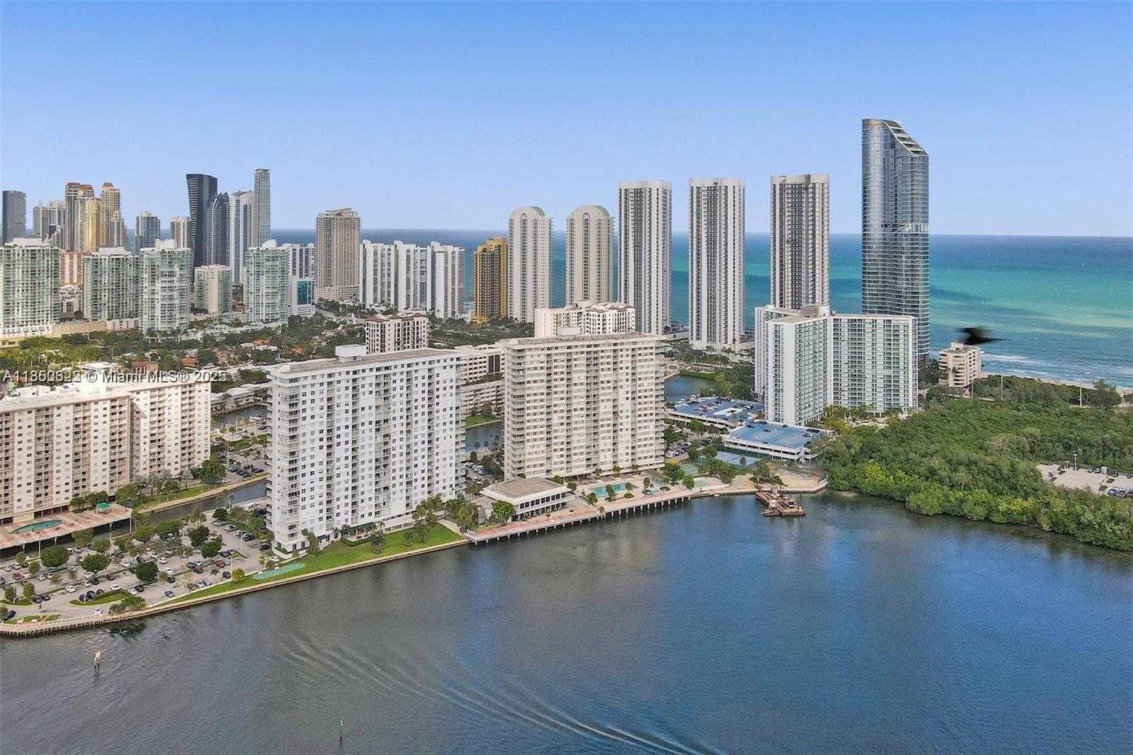 Small Image of 100 BAYVIEW DR #224, Sunny Isles Beach Number 17