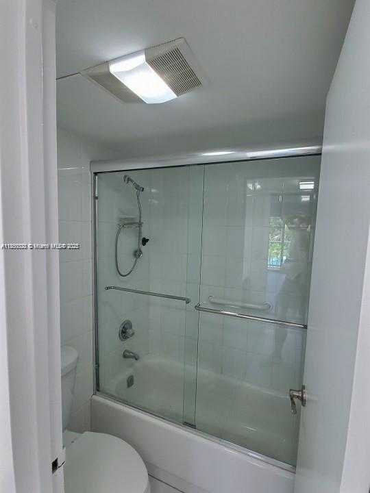 Small Image of 100 BAYVIEW DR #224, Sunny Isles Beach Number 8