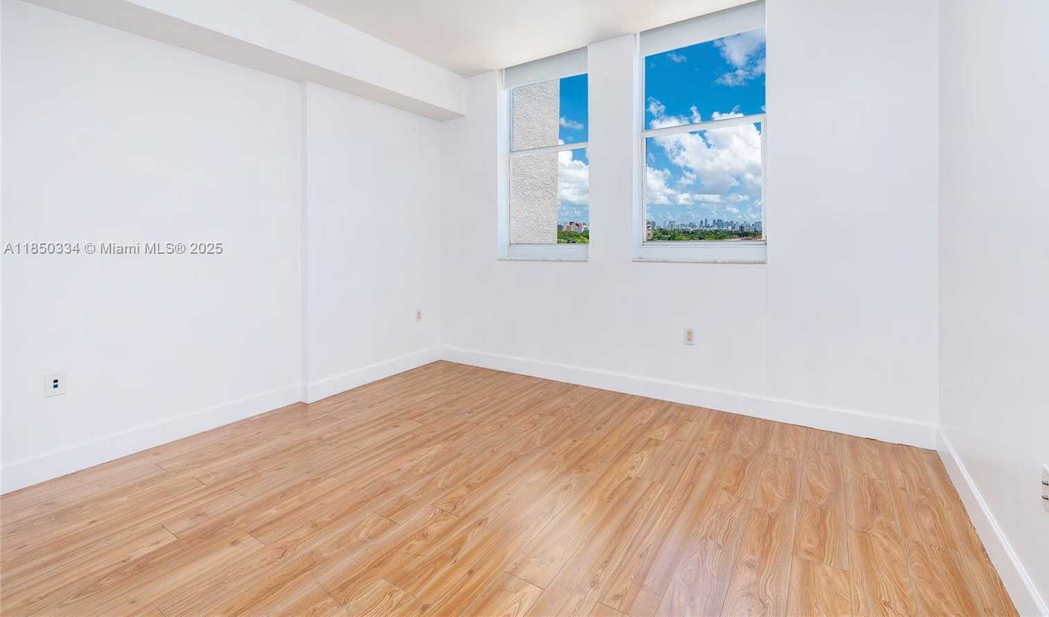 Small Image of 4100 SALZEDO ST #919, Coral Gables Number 25