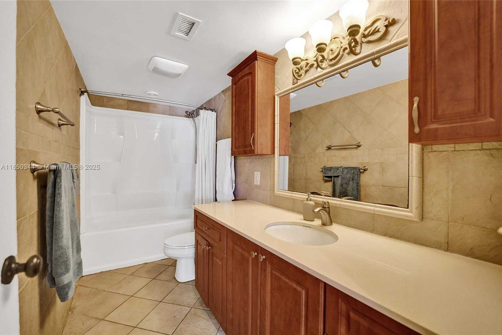 Small Image of 1701 SOUTH OCEAN DR #105, Hollywood Number 26
