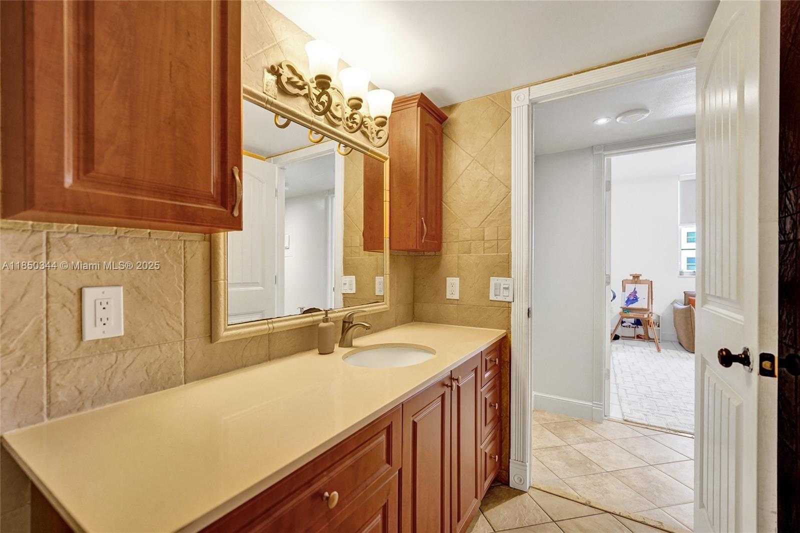 Small Image of 1701 SOUTH OCEAN DR #105, Hollywood Number 29