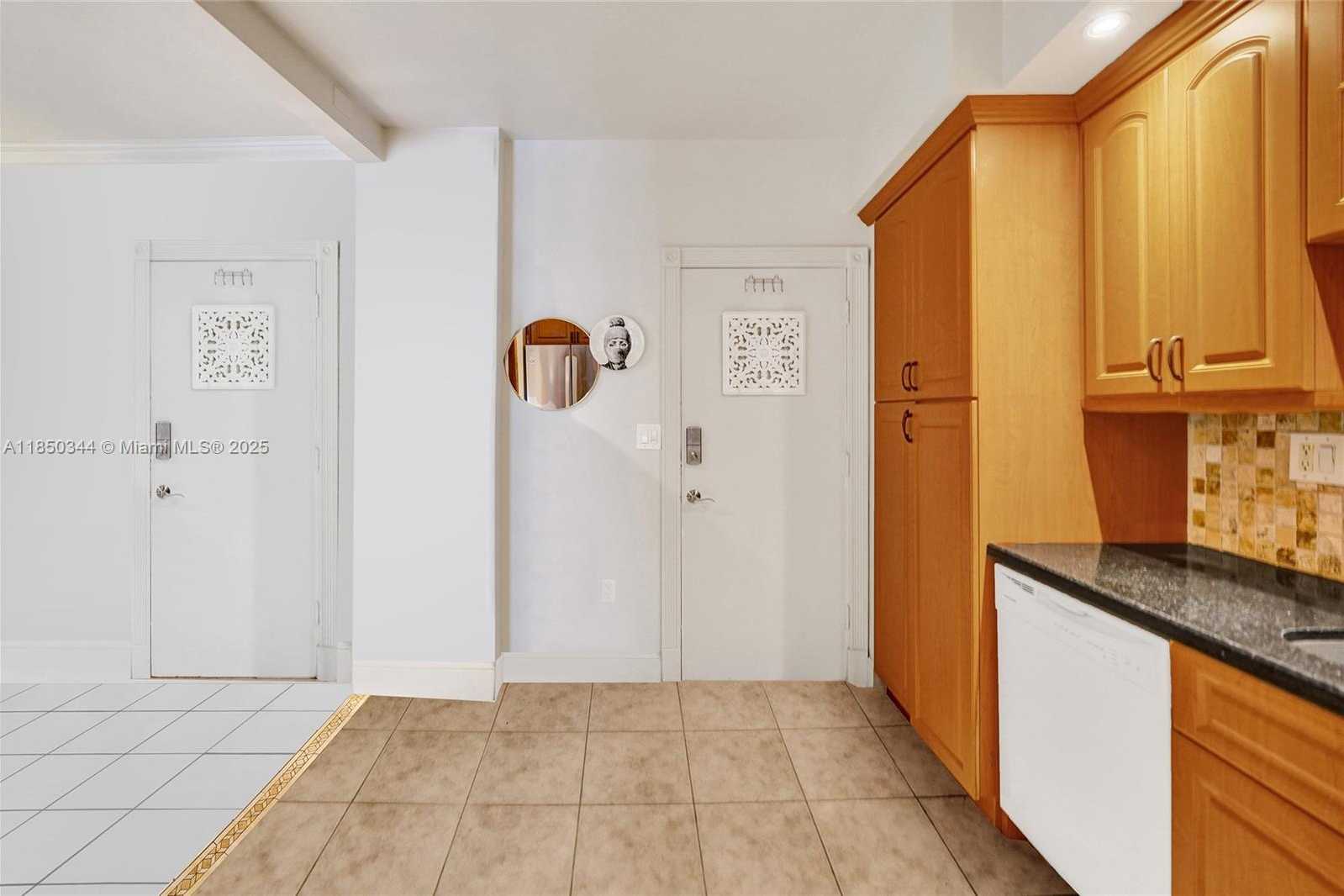 Small Image of 1701 SOUTH OCEAN DR #105, Hollywood Number 3