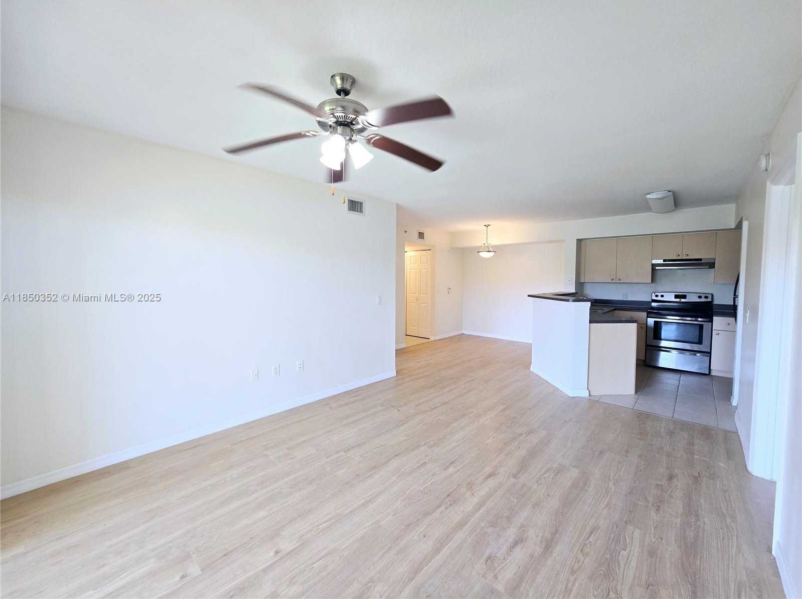 Small Image of 4180 SAN MARINO BLVD #106, West Palm Beach Number 3