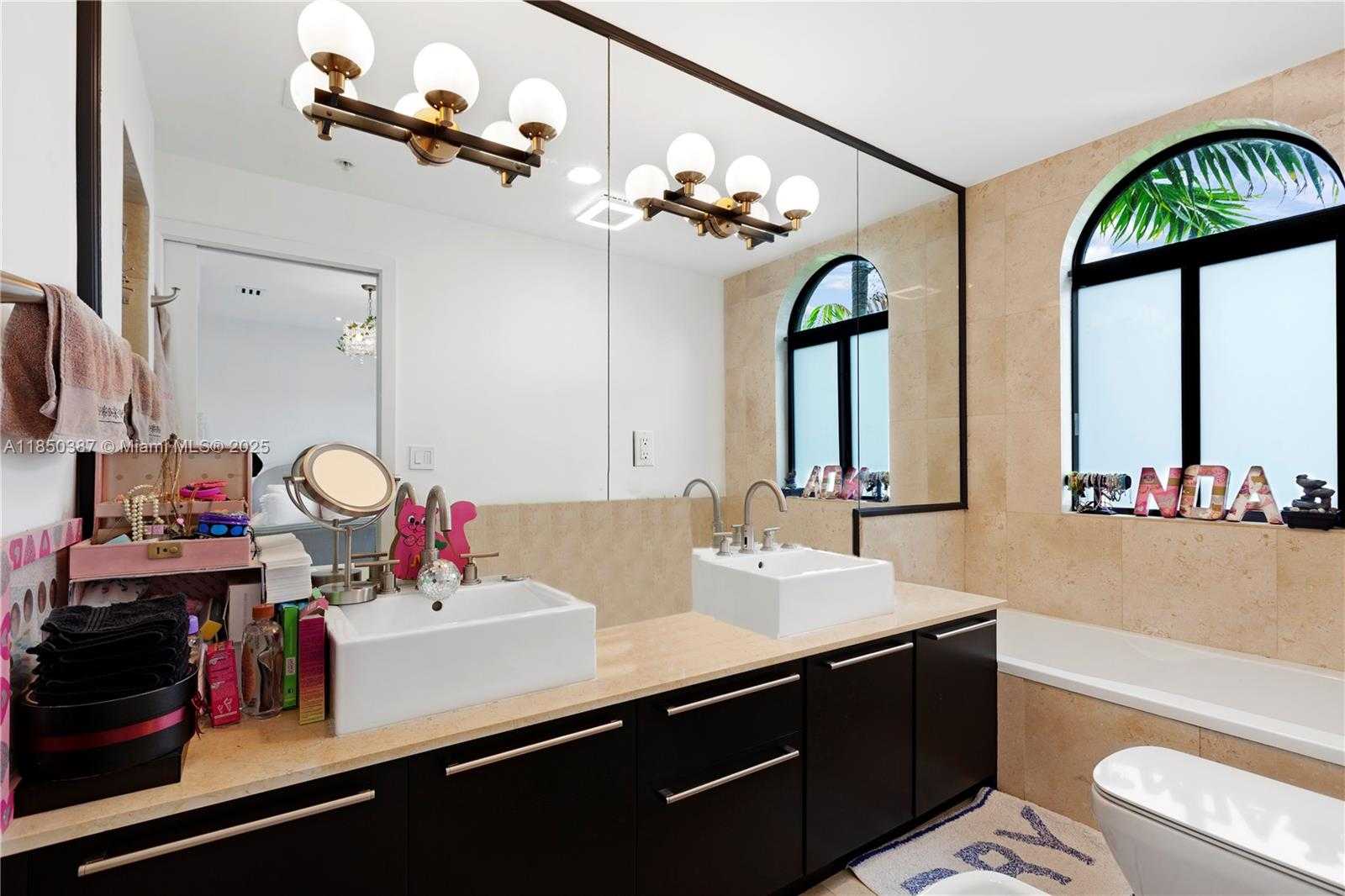 Small Image of 1160 98TH ST #1160, Bay Harbor Islands Number 16