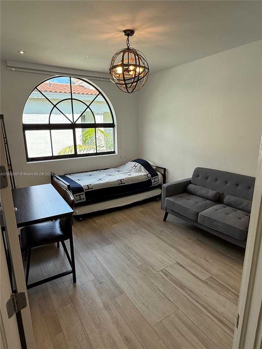 Small Image of 1160 98TH ST #1160, Bay Harbor Islands Number 35