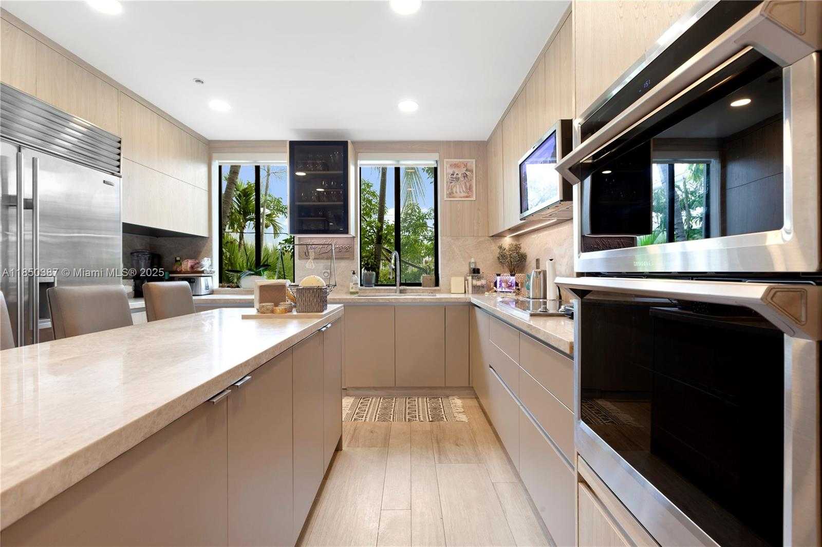 Small Image of 1160 98TH ST #1160, Bay Harbor Islands Number 6