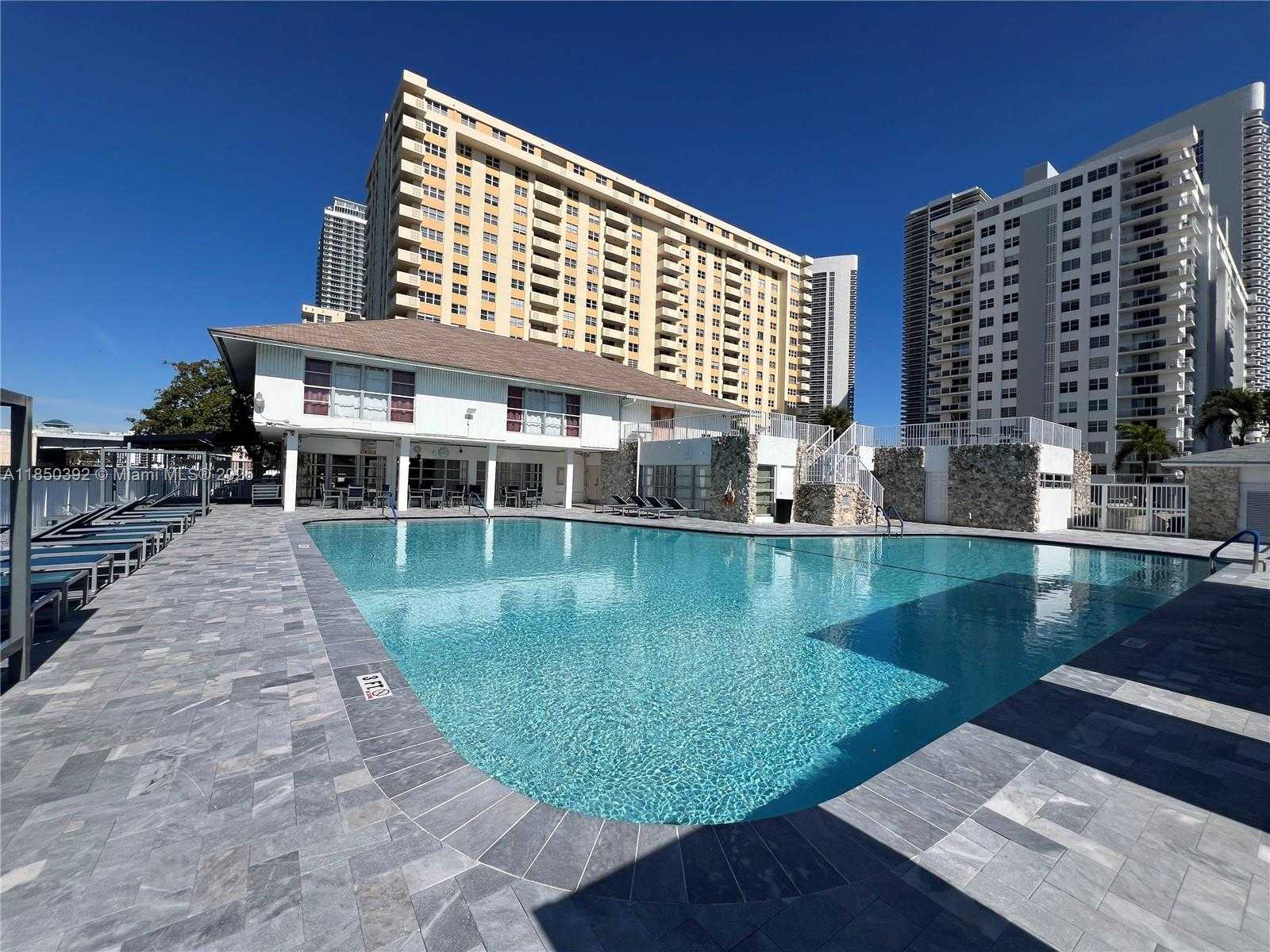 Small Image of 1833 SOUTH OCEAN DR #1109, Hallandale Beach Number 22