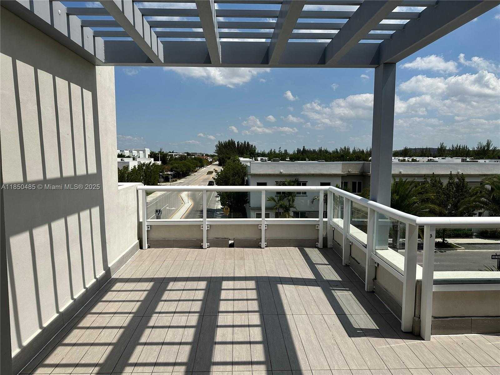 Small Image of 10362 NORTH WEST 66TH ST, Doral Number 10
