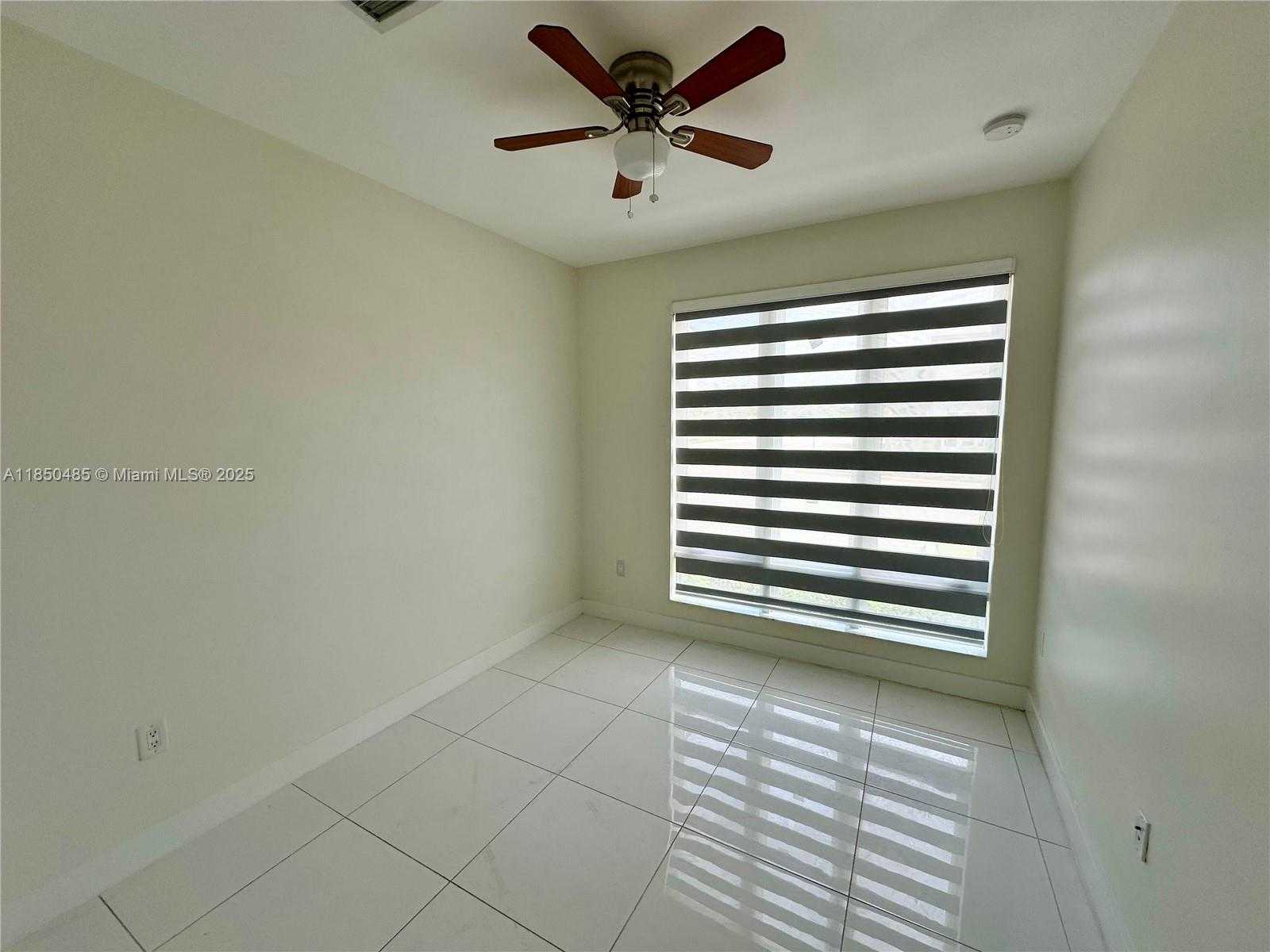 Small Image of 10362 NORTH WEST 66TH ST, Doral Number 28