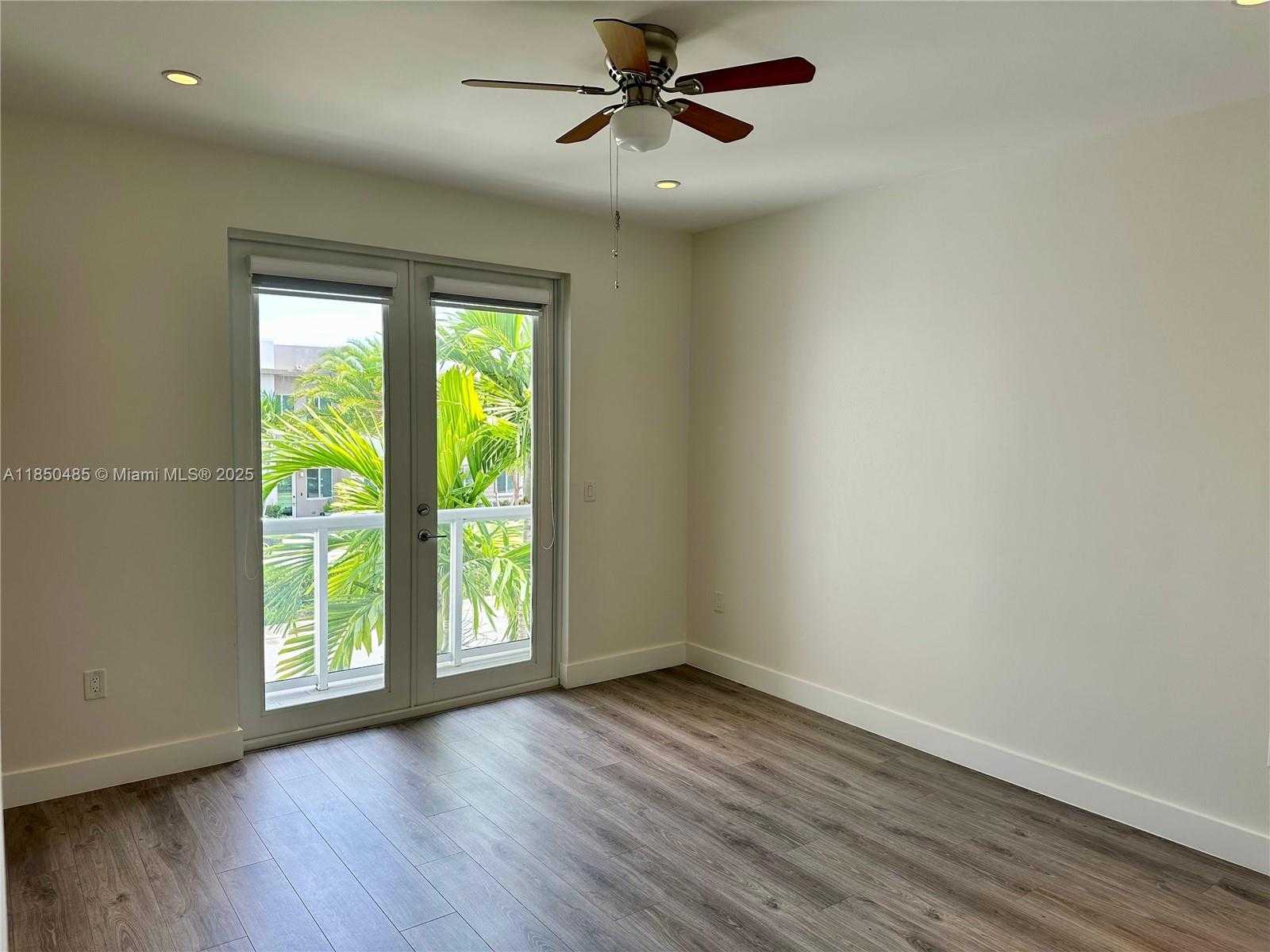 Small Image of 10362 NORTH WEST 66TH ST, Doral Number 30