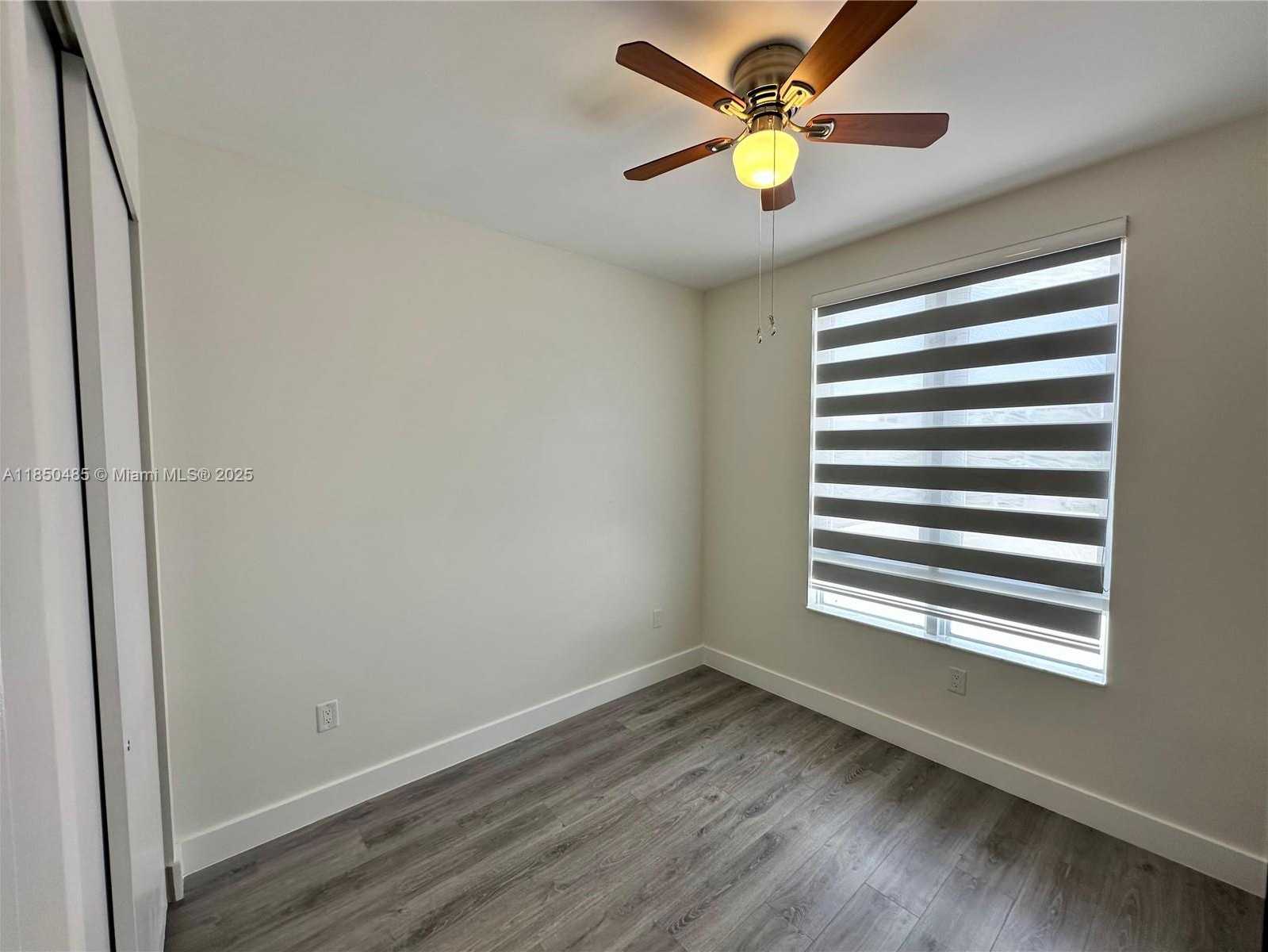 Small Image of 10362 NORTH WEST 66TH ST, Doral Number 36