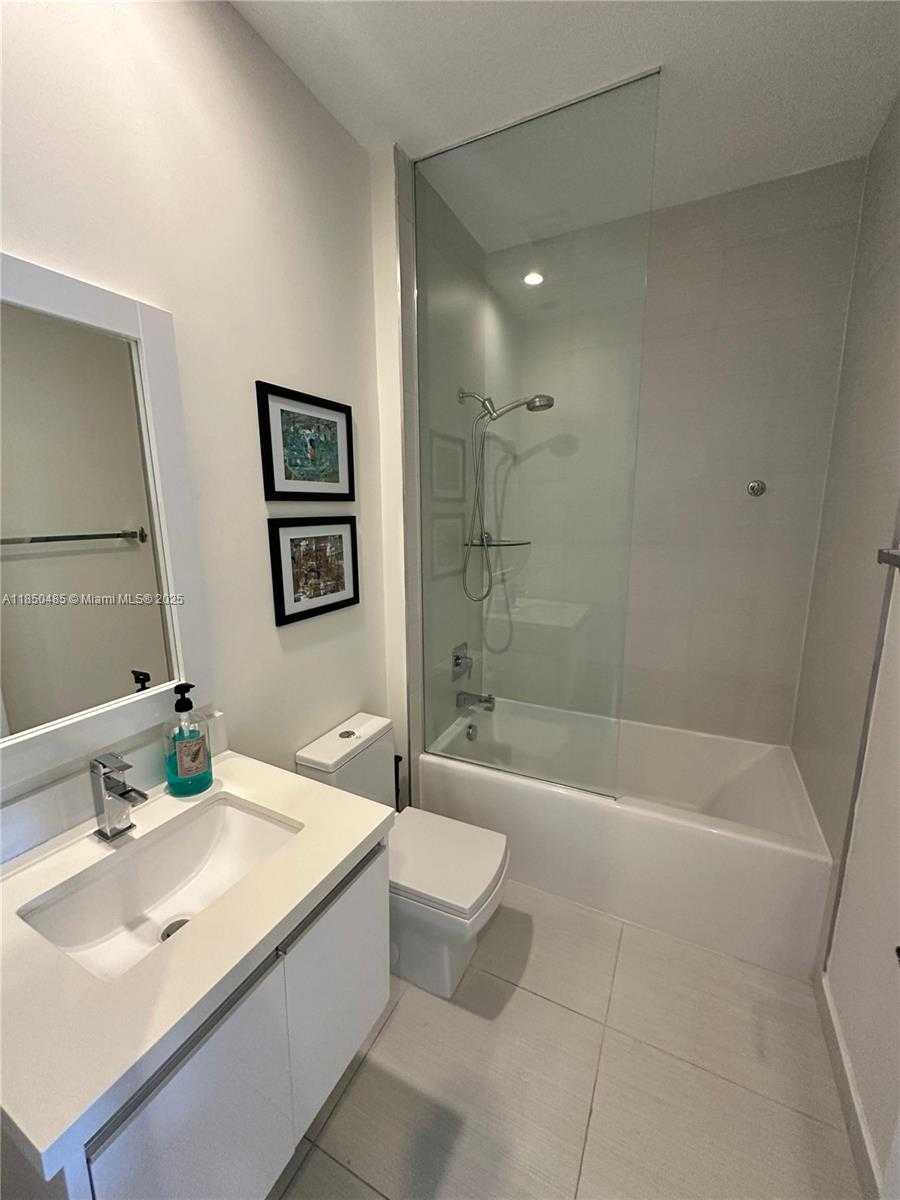 Small Image of 10362 NORTH WEST 66TH ST, Doral Number 37