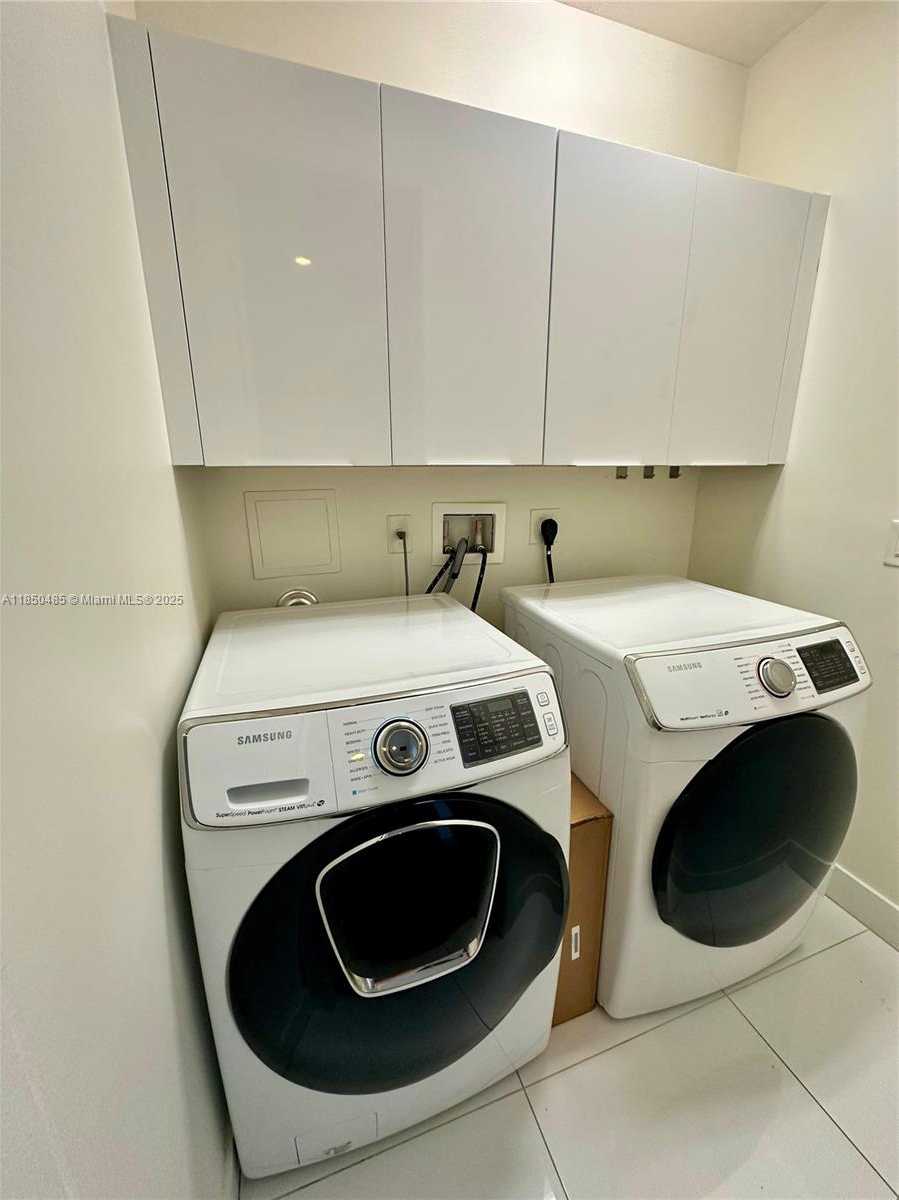Small Image of 10362 NORTH WEST 66TH ST, Doral Number 38