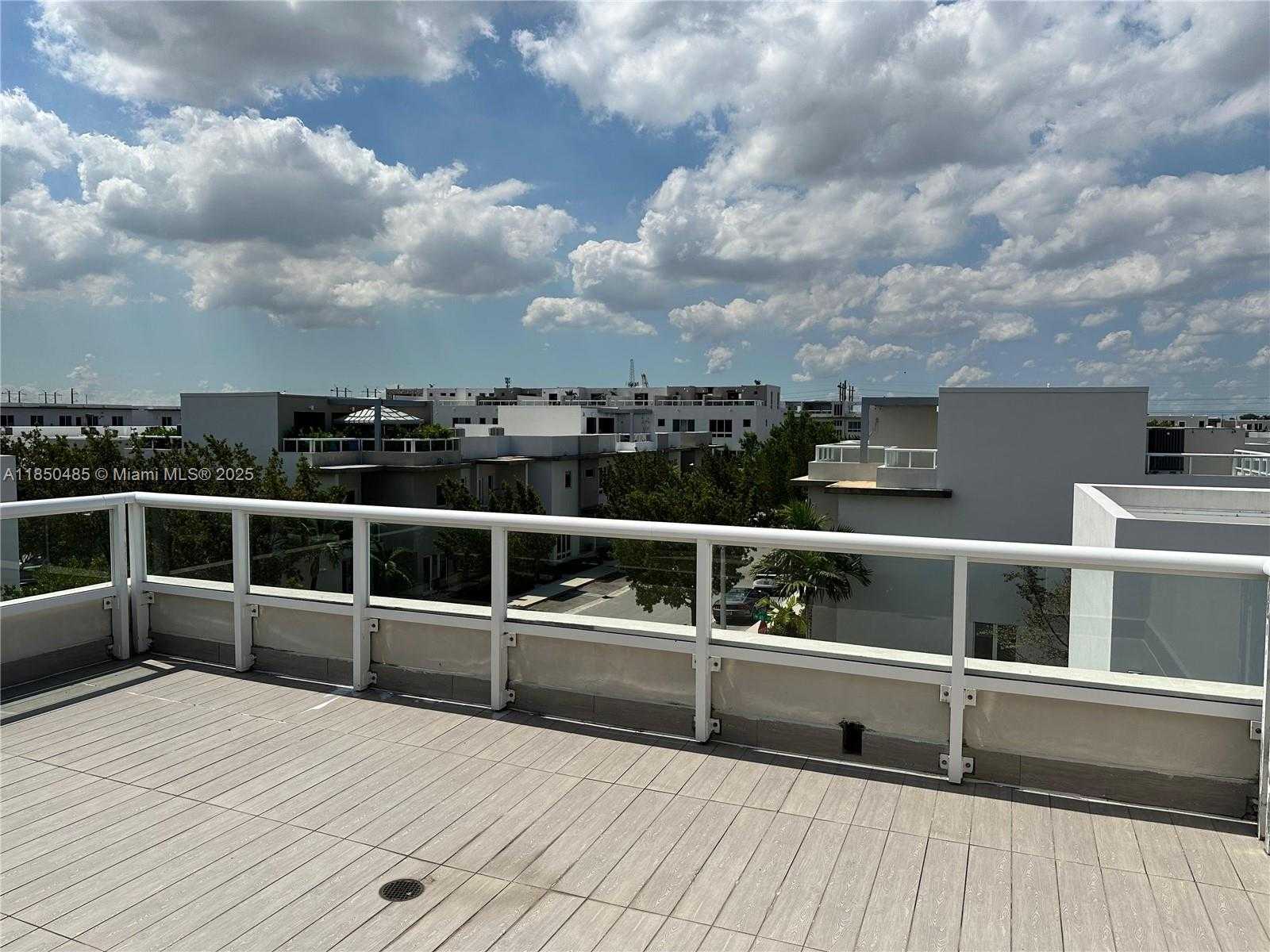 Small Image of 10362 NORTH WEST 66TH ST, Doral Number 9